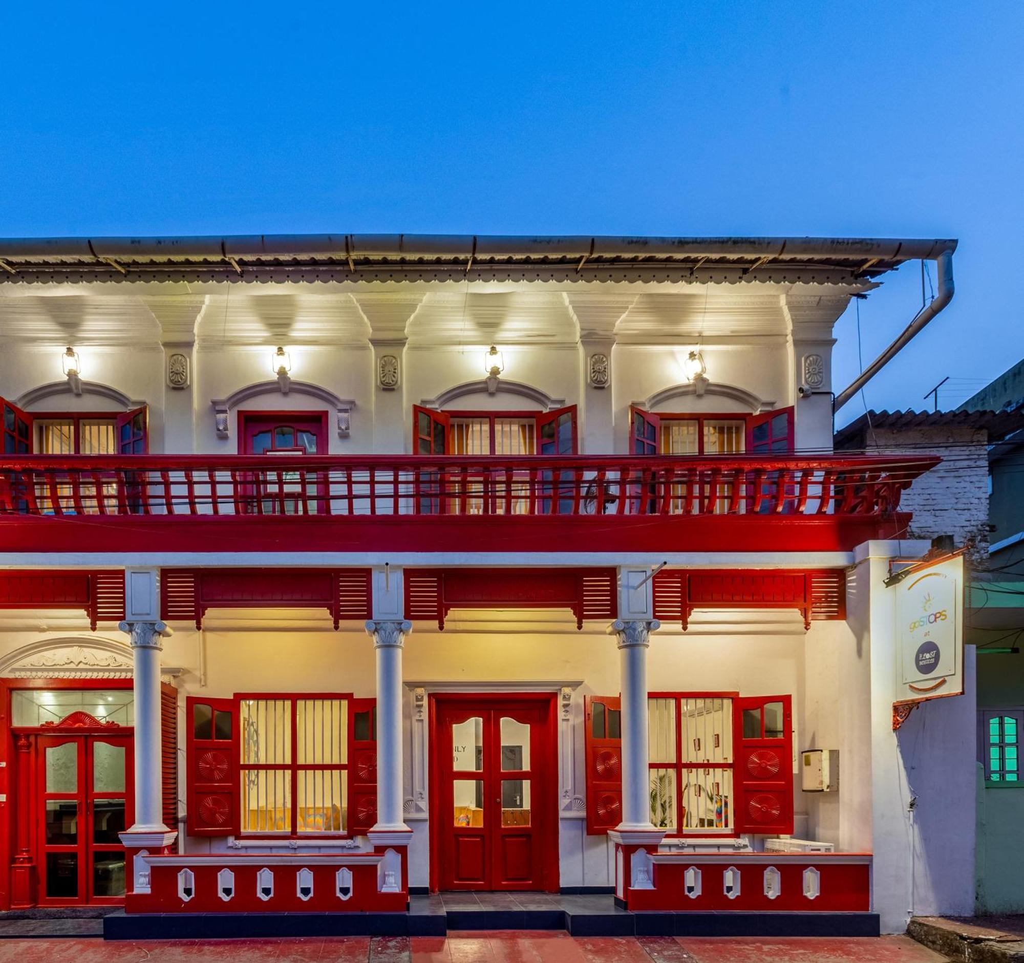 Gostops Lite Kochi Bagian luar foto